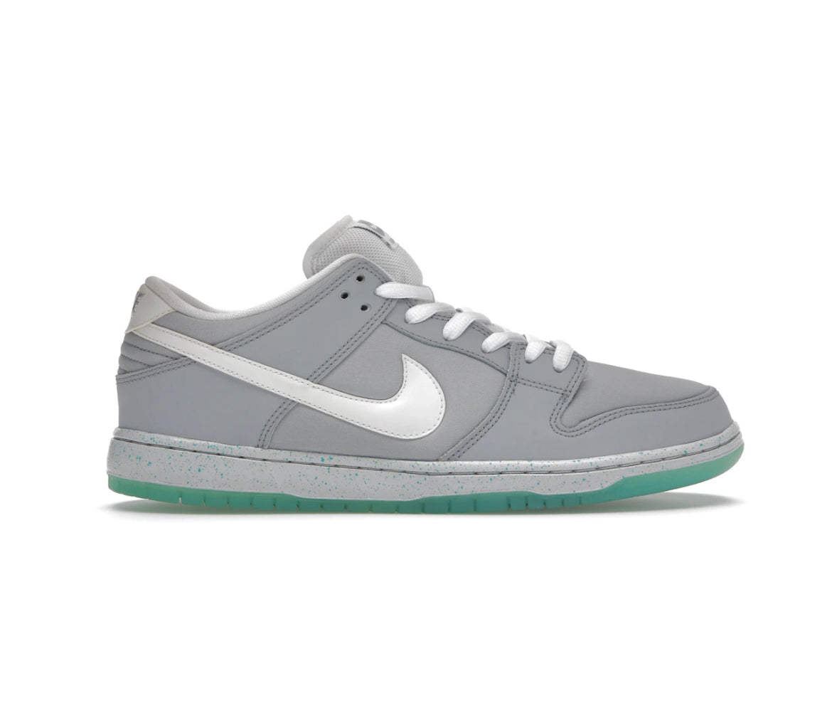 Nike sb cheap dunk marty mcfly