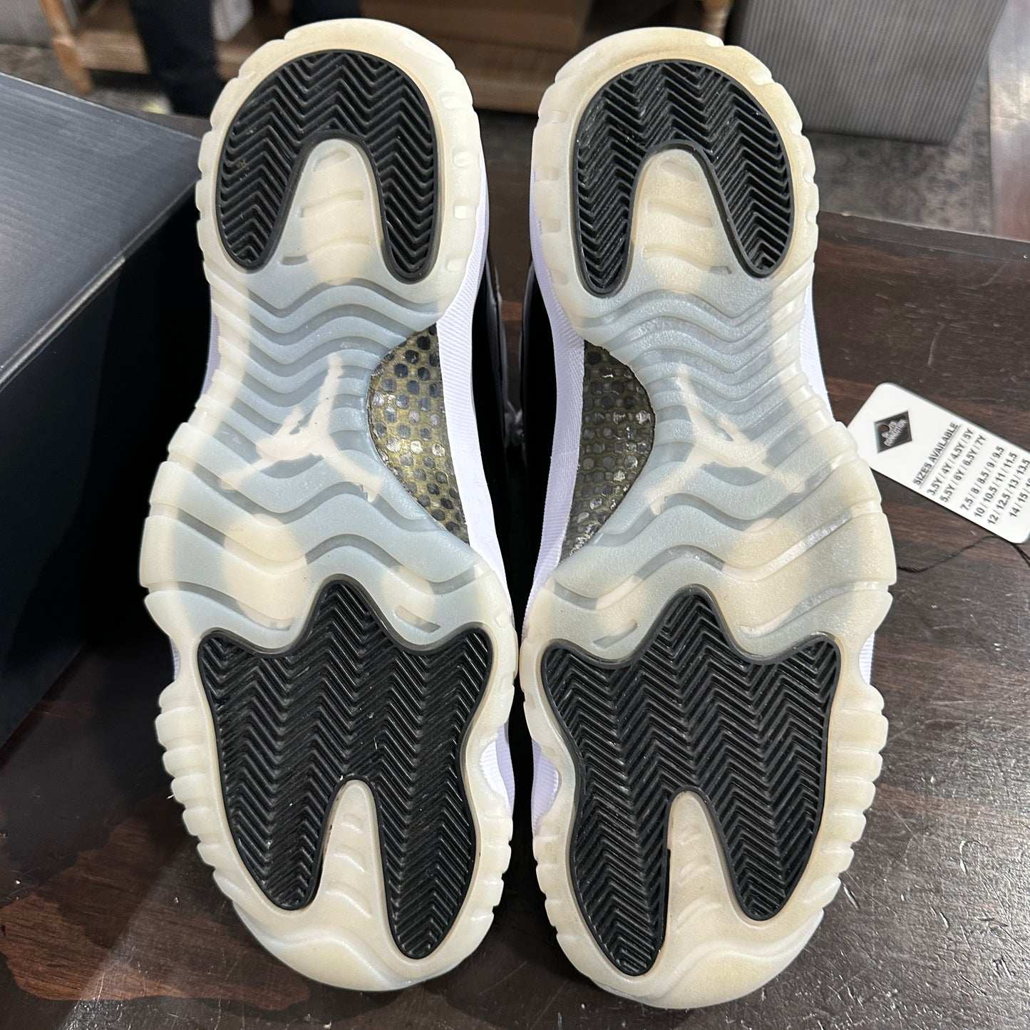 *USED* Jordan 11 DMP (size 11)