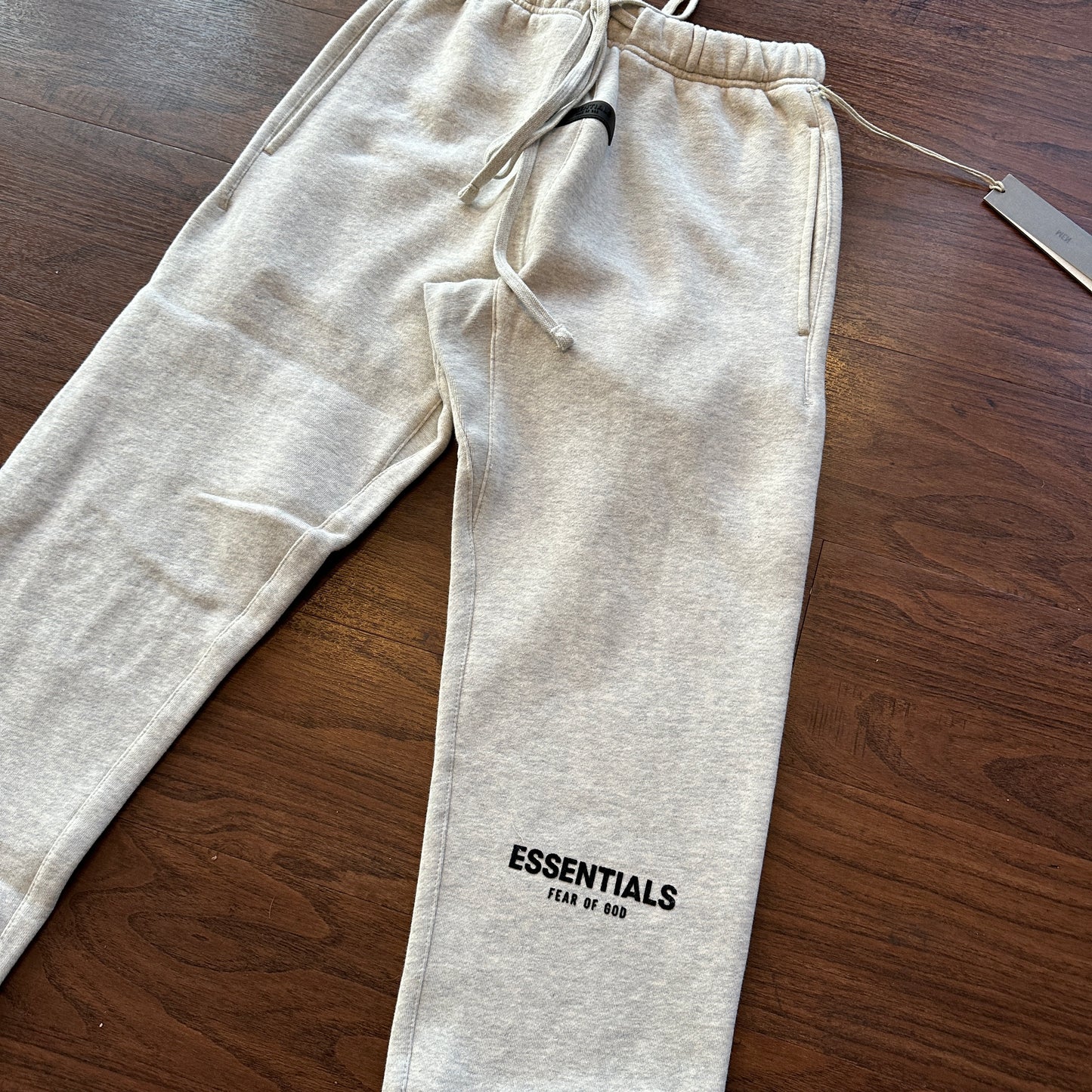 Essentials Fear of God Sweatpant Grey Light Oatmeal (Cuffed Bottom)