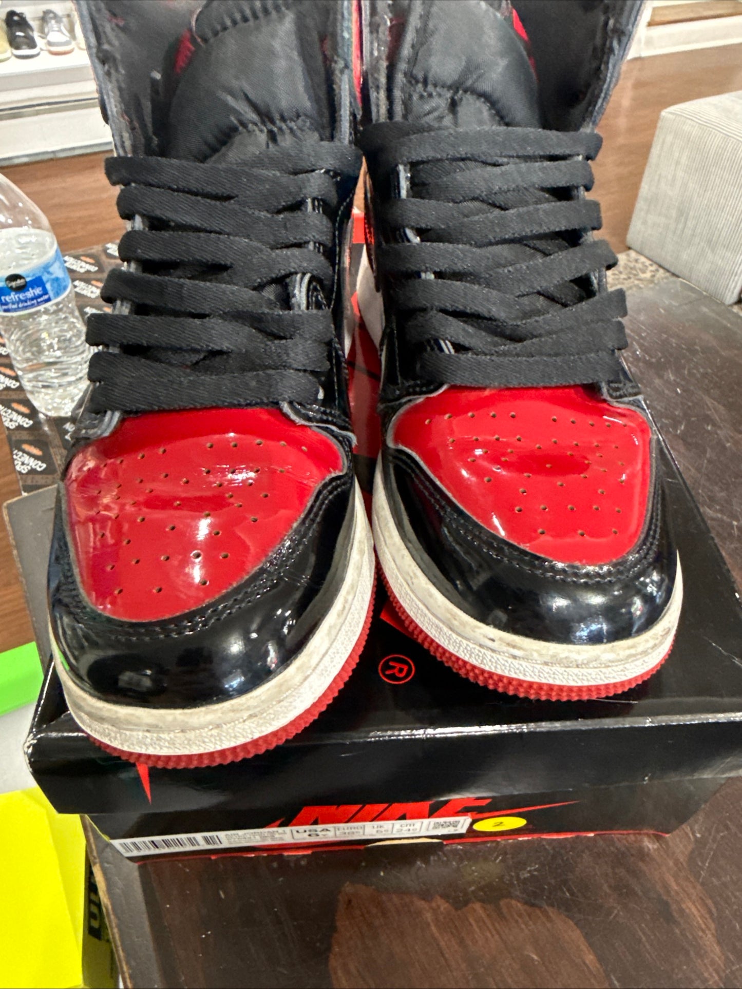 *USED* Jordan 1 Patent Bred (Size 6y)