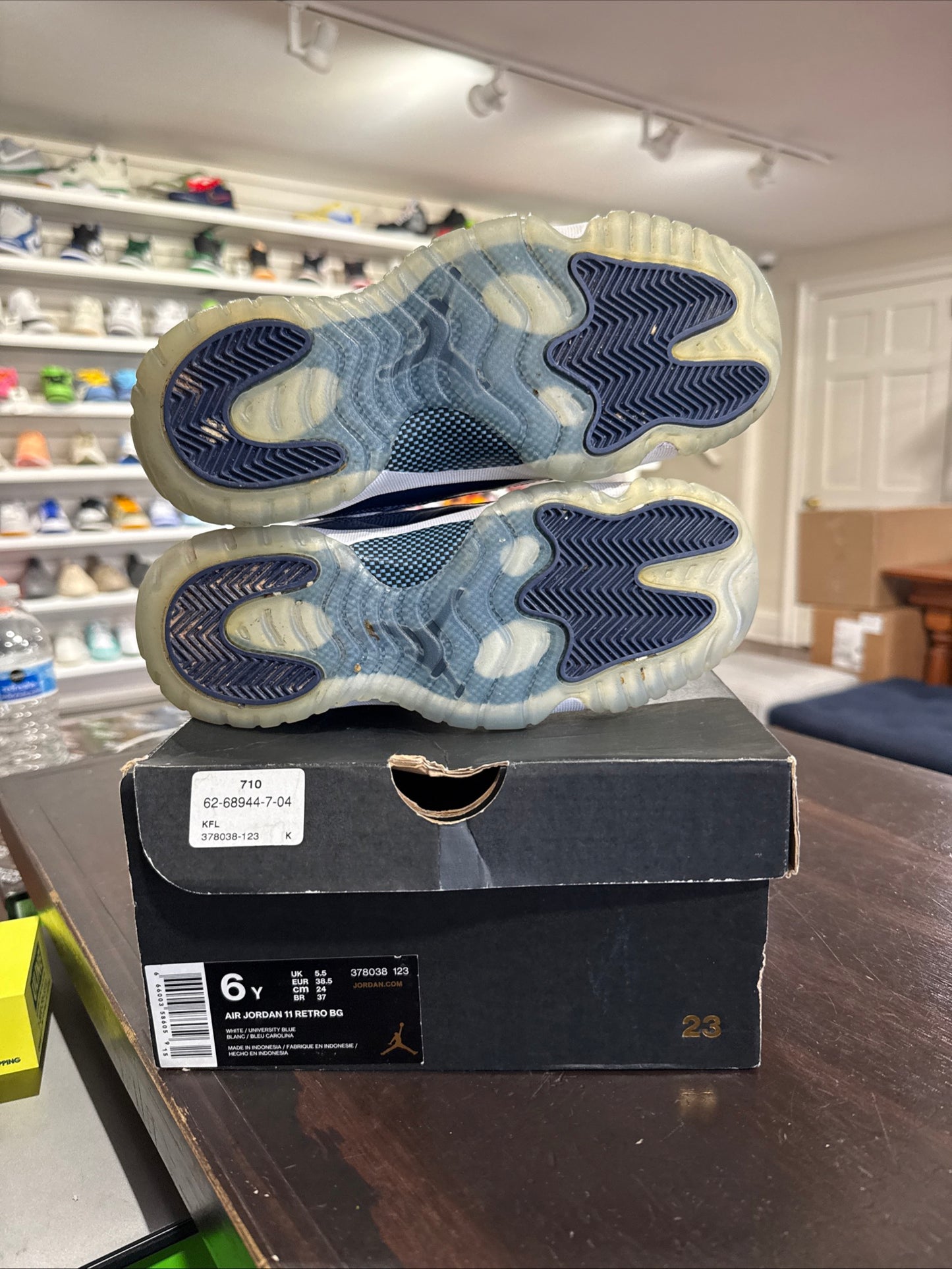 *USED* Jordan 11 UNC Win Like 82 (Size 6)