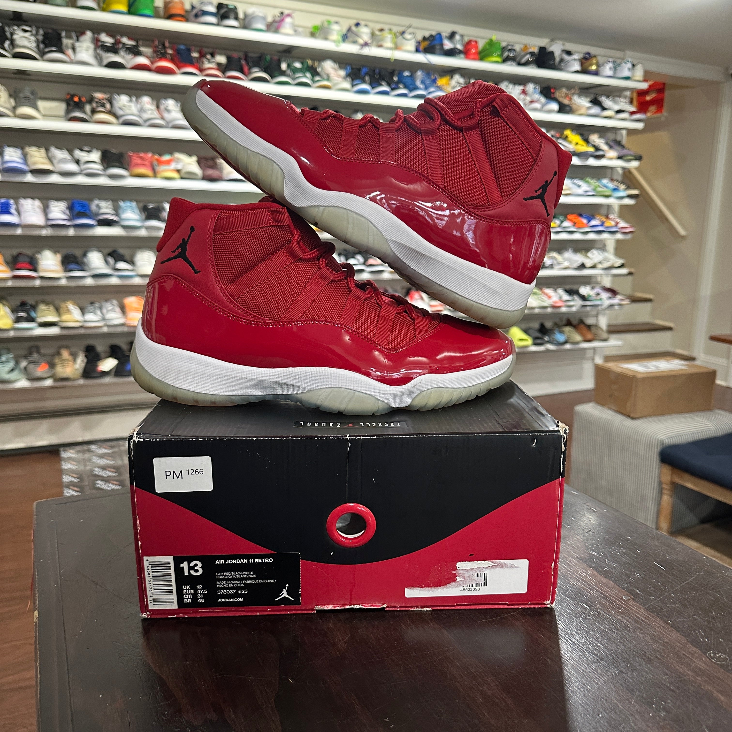 USED Air Jordan 11 Win like 96 SIZE 13 Sports Connection