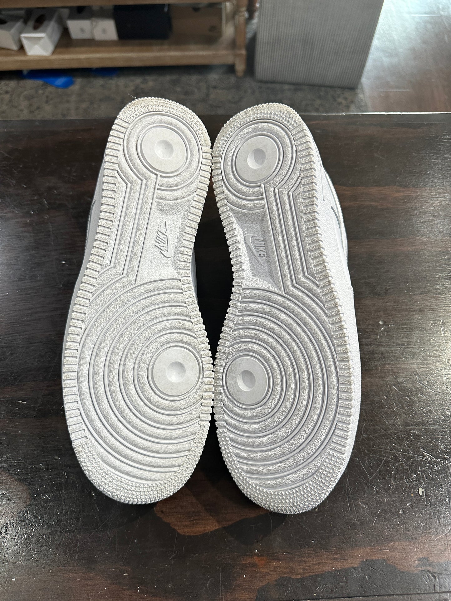 *USED* Nike Air Force 1 Low White (SIZE 10)(VNDS)