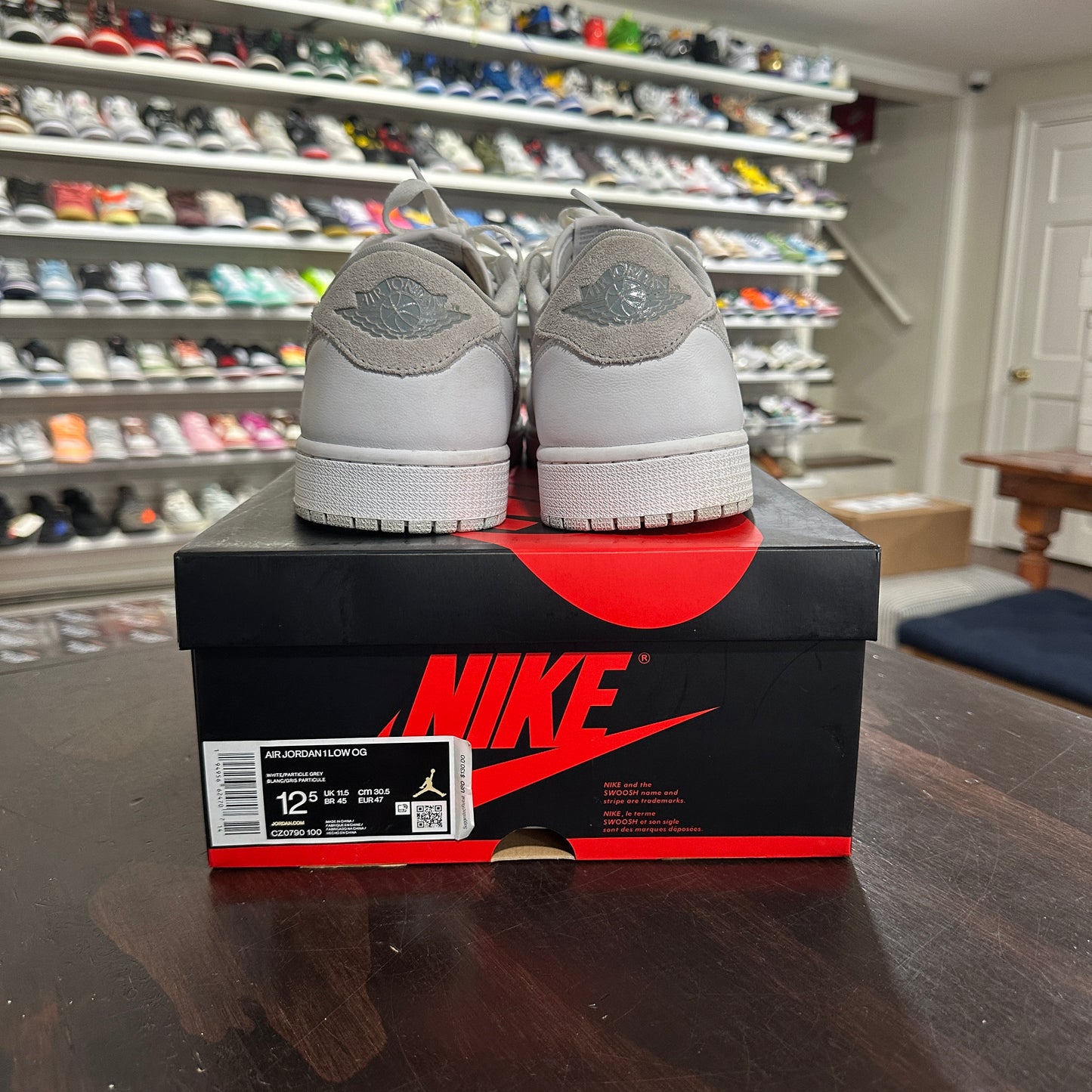 *USED* Nike Air Jordan 1 Low Neutral Grey (size 12.5)