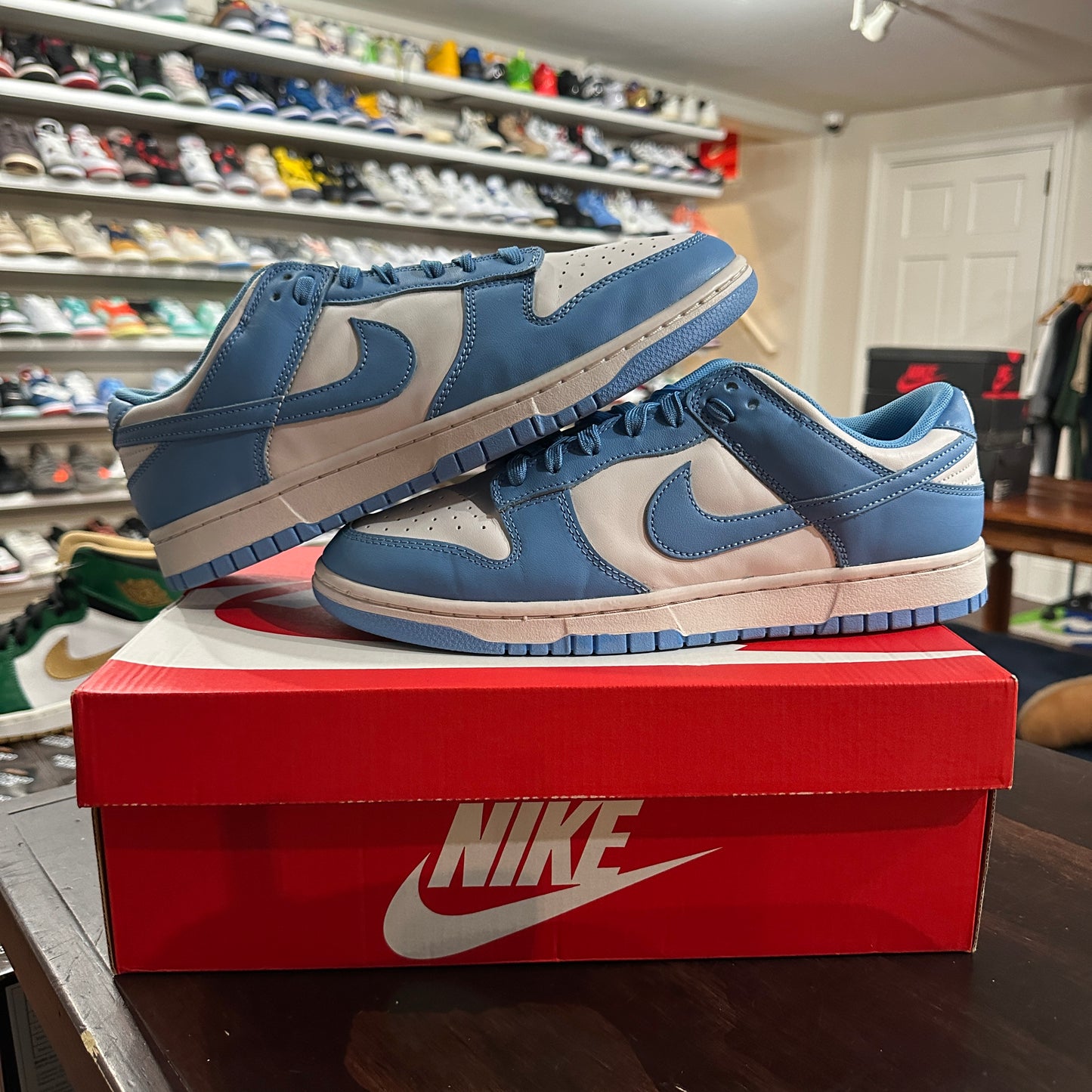 *USED* Nike Dunk Low UNC (SIZE 10.5)