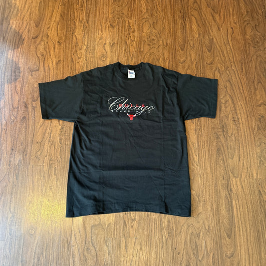 *VINTAGE* Chicago Bulls Embroidered Script Tee (FITS LARGE/XLARGE)