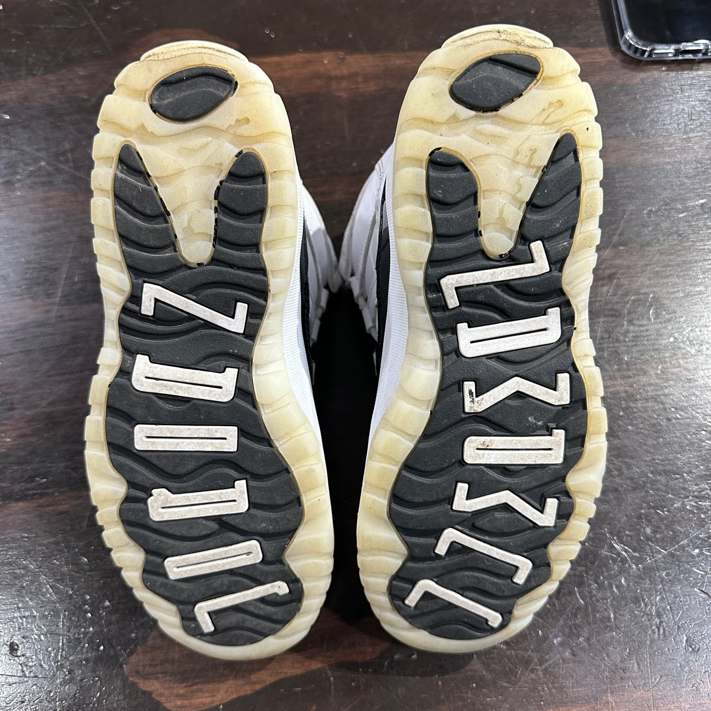 *USED* Jordan 11 DMP (Size 2Y)