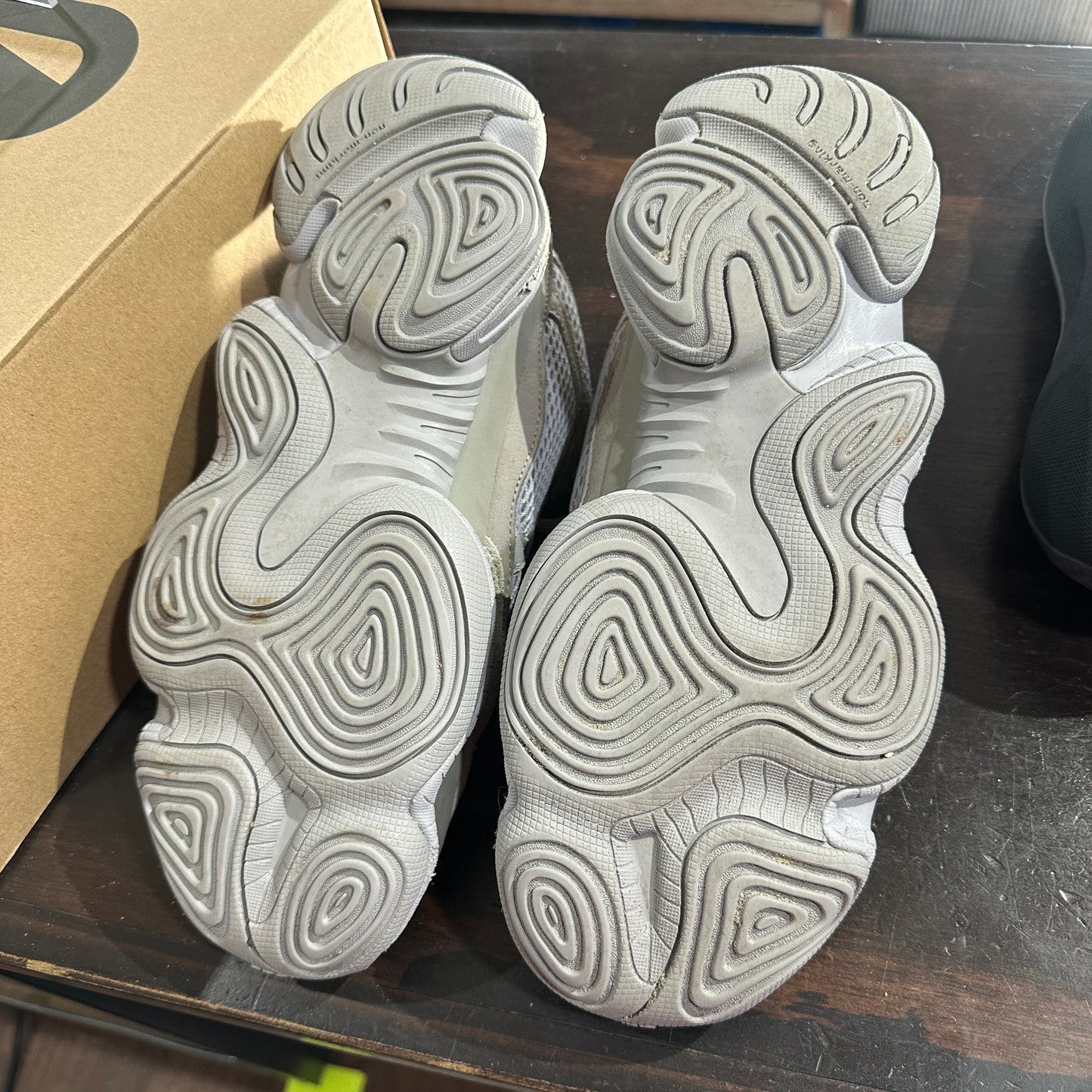 *USED* Yeezy 500 Stone (size 11)