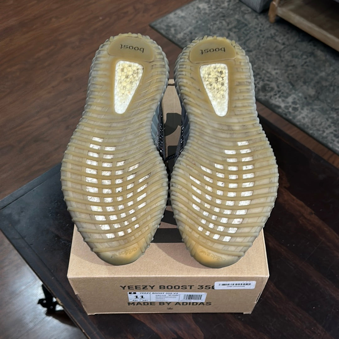 *USED* Yeezy Boost 350 v2 Beluga Reflective size 11