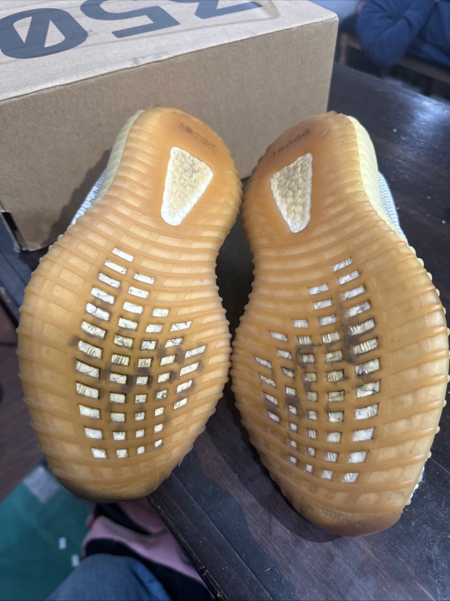 *USED* Yeezy 350 Citrin (size 6Y)
