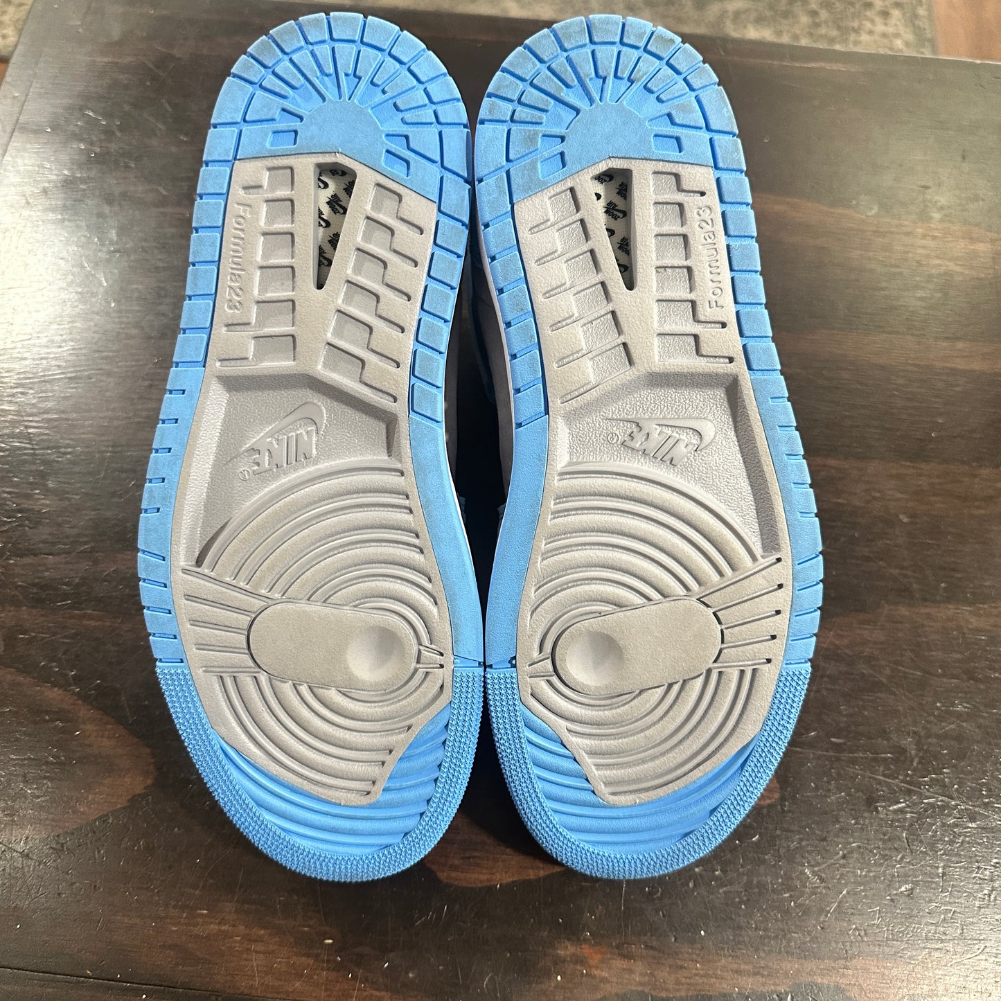 *USED* Air Jordan 1 High Zoom Air CMFT Cement University Blue (size 9)