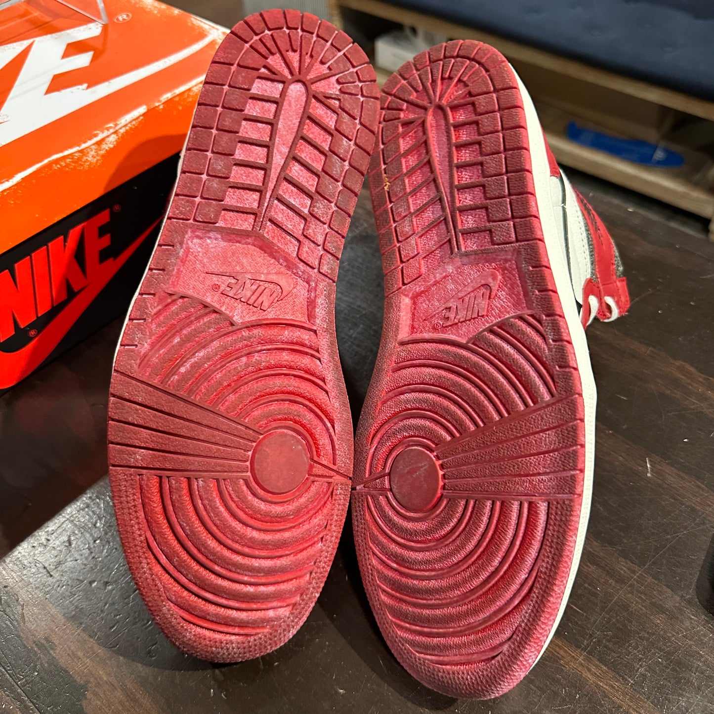 *USED* Jordan 1 Lost & Found (Size 11.5)