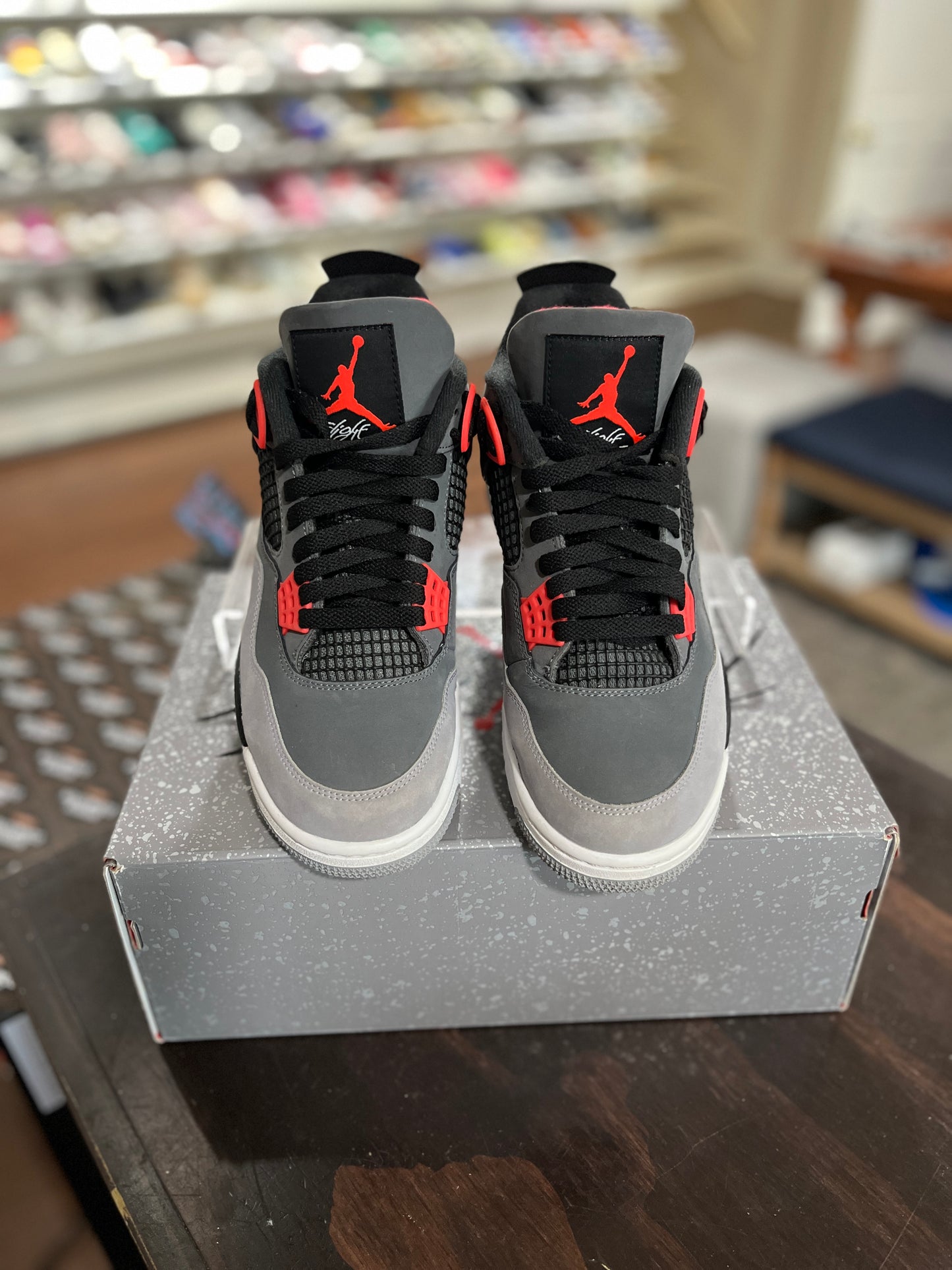 *USED* Air Jordan 4 Infrared (size 9)
