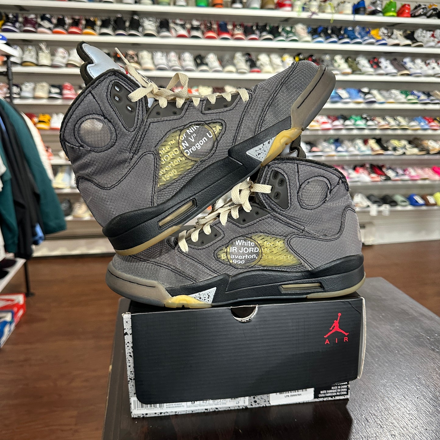 *USED* Off-White Jordan 5 Muslin (Size 9.5)