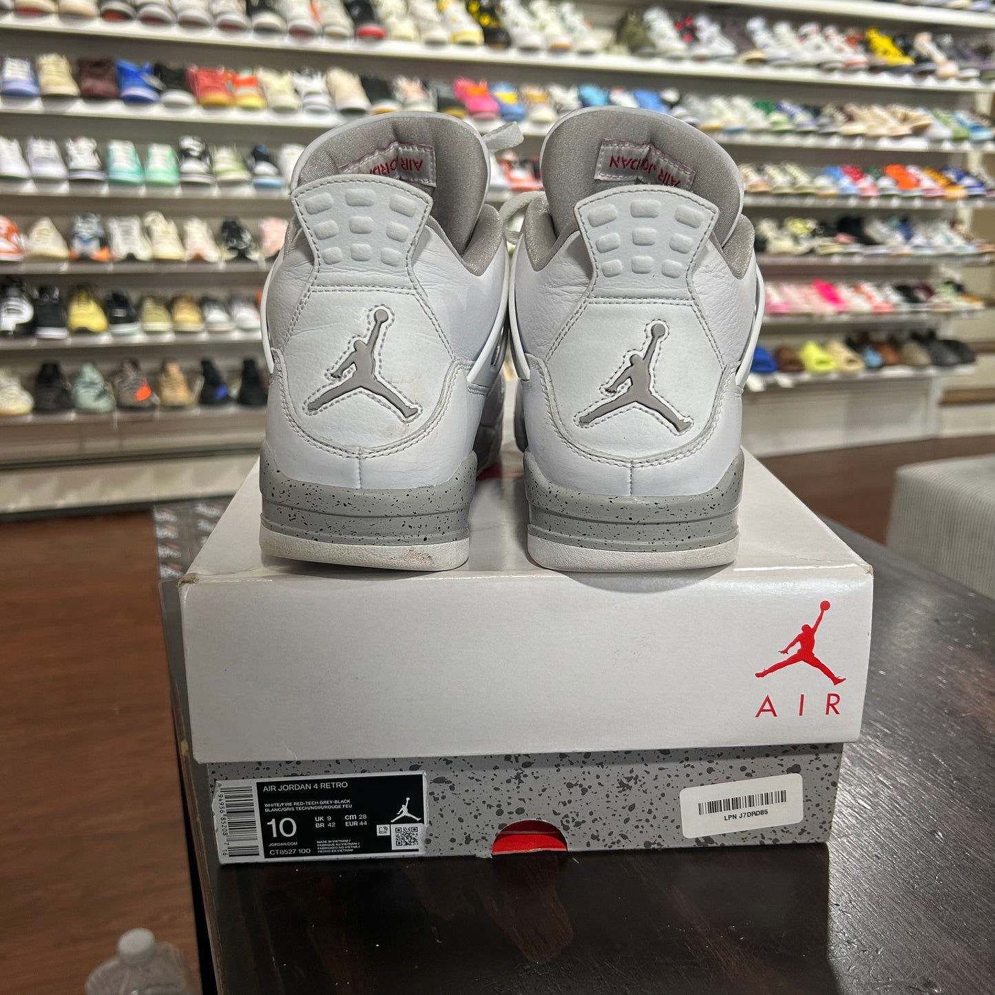 *USED* Air Jordan 4 White Oreo (size 10)