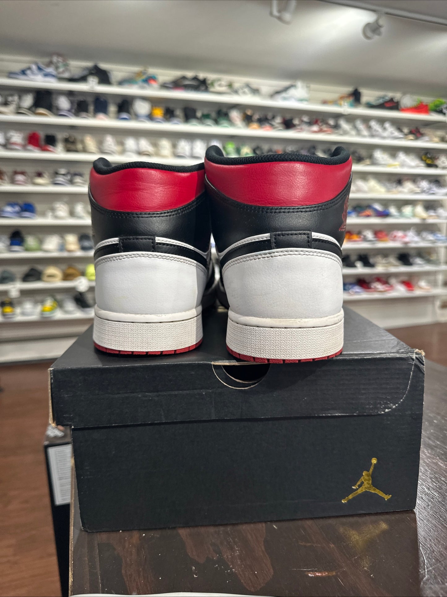 *USED* Jordan 1 Mid Gym Red Black Toe (Size 12)