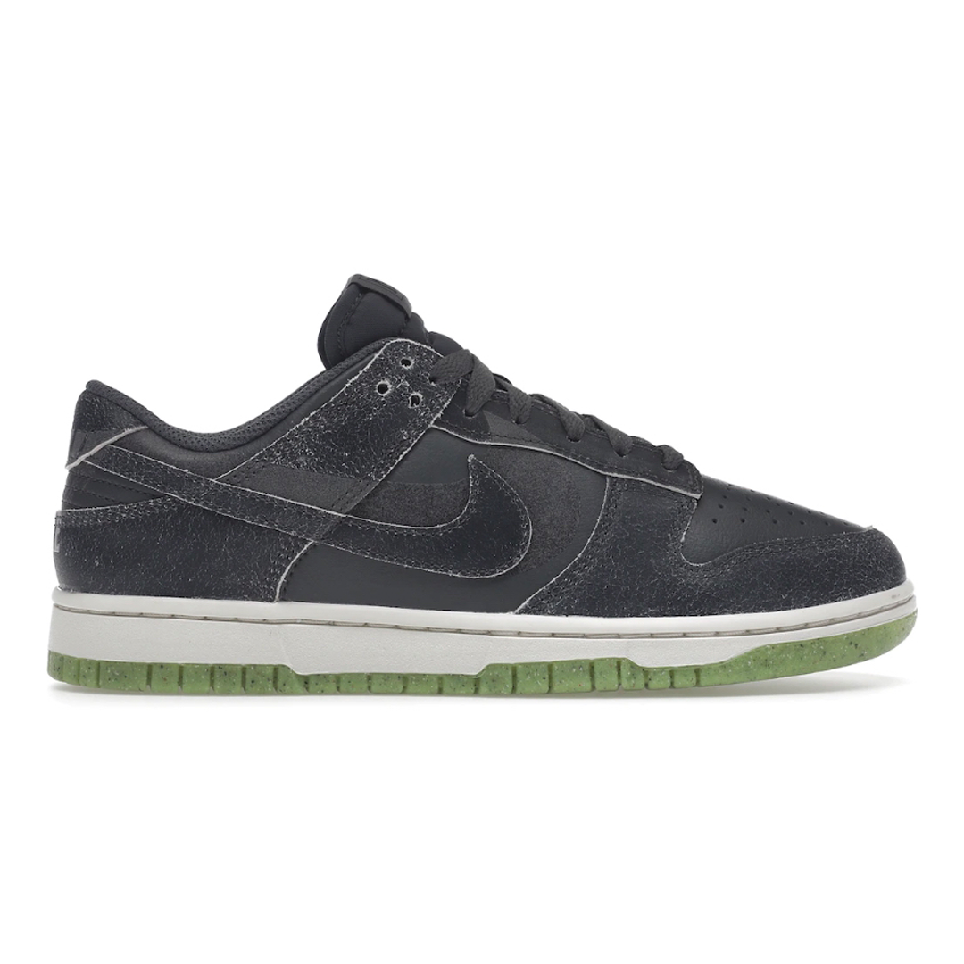 Nike newest dunk low Halloween