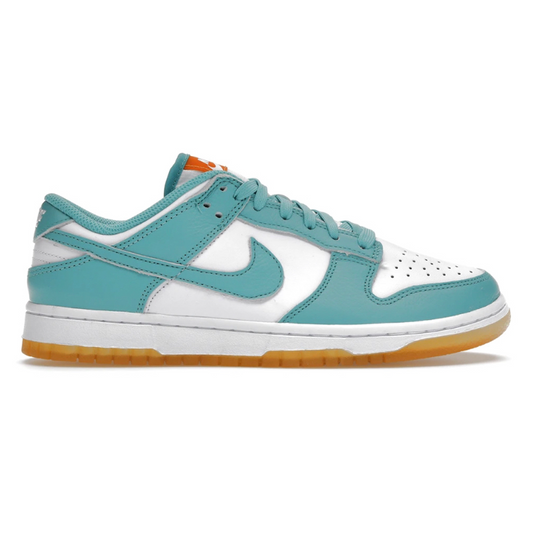 Unlock your potential with the Nike Dunk Low Teal Zeal- Women's! Perfectly combining classic style with modern comfort and trendsetting design, this must-have sneaker is sure to turn heads. Rejuvenate your look and redefine your style!