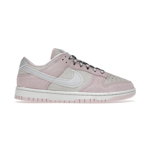 Experience the ultimate in comfort and style with Nike's Dunk Low LX Pink Foams (Womens). These eye-catching sneakers boast a unique design, featuring a bright pink hue and foam cushioning that will keep you looking and feeling good all day. So don't wait--make a statement and get ready to feel fabulous!