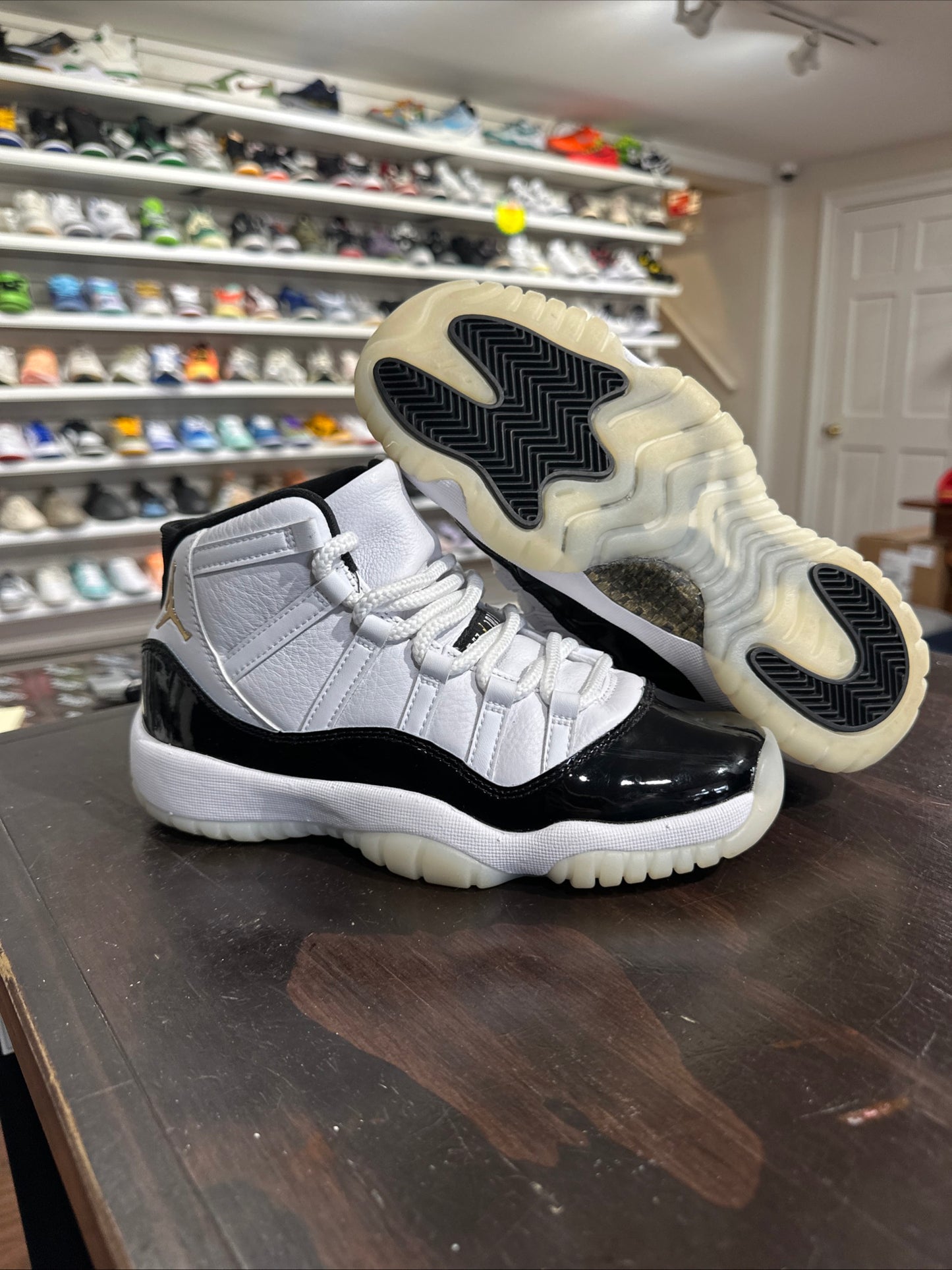 *USED* Air Jordan 11 DMP  (SIZE 5Y) NO BOX