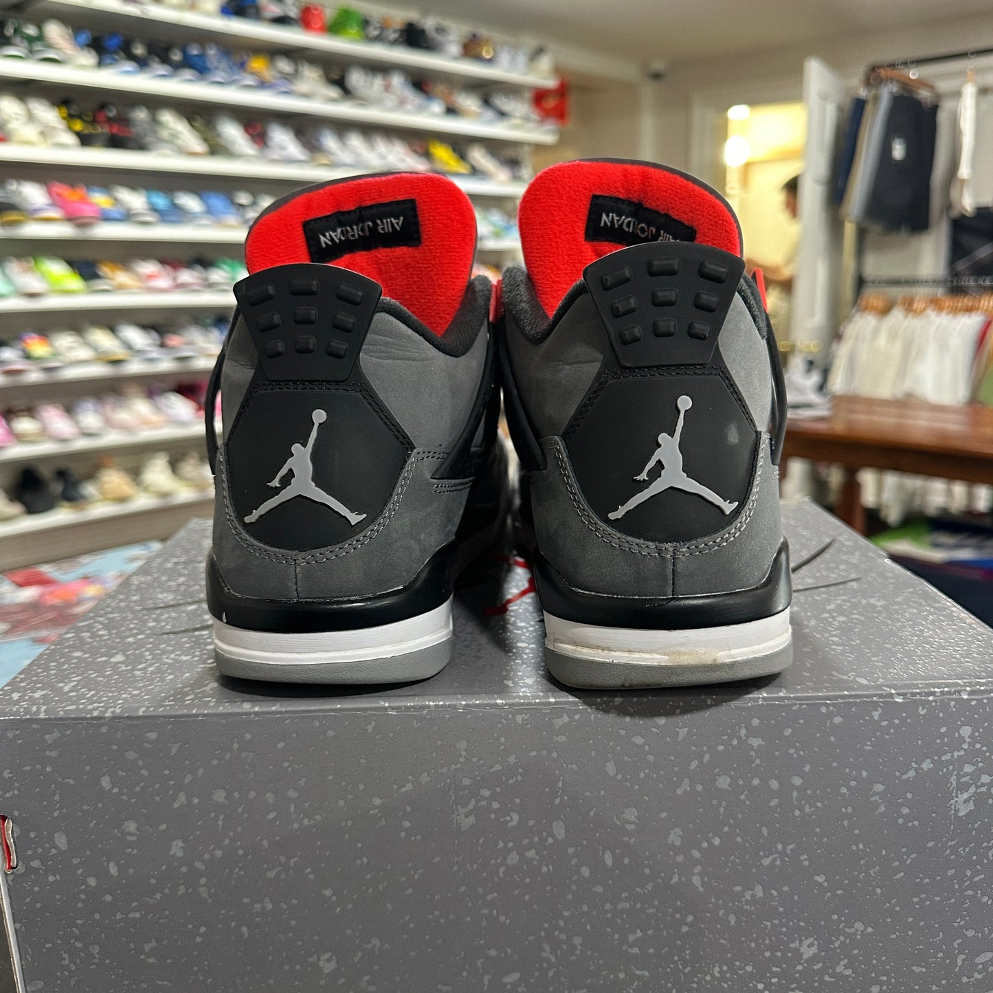 *USED* Air Jordan 4 Infrared (size 8.5)