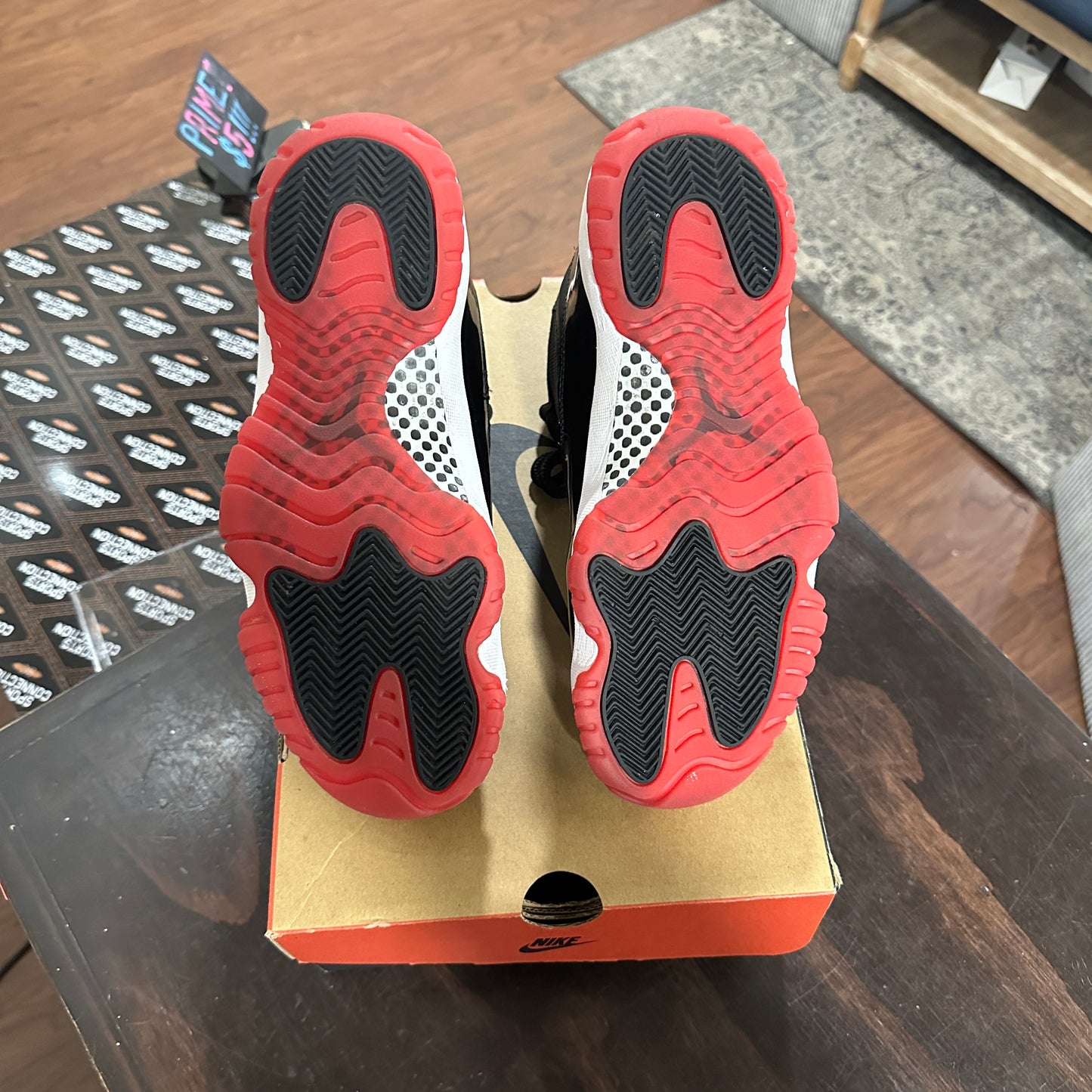 *USED* Air Jordan 11 Playoff Bred (2019) (size 8)