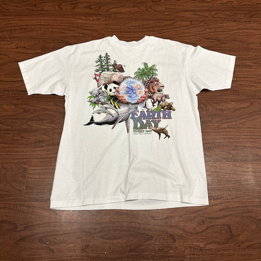 *VINTAGE* Earth Day Tee (FITS X-LARGE)