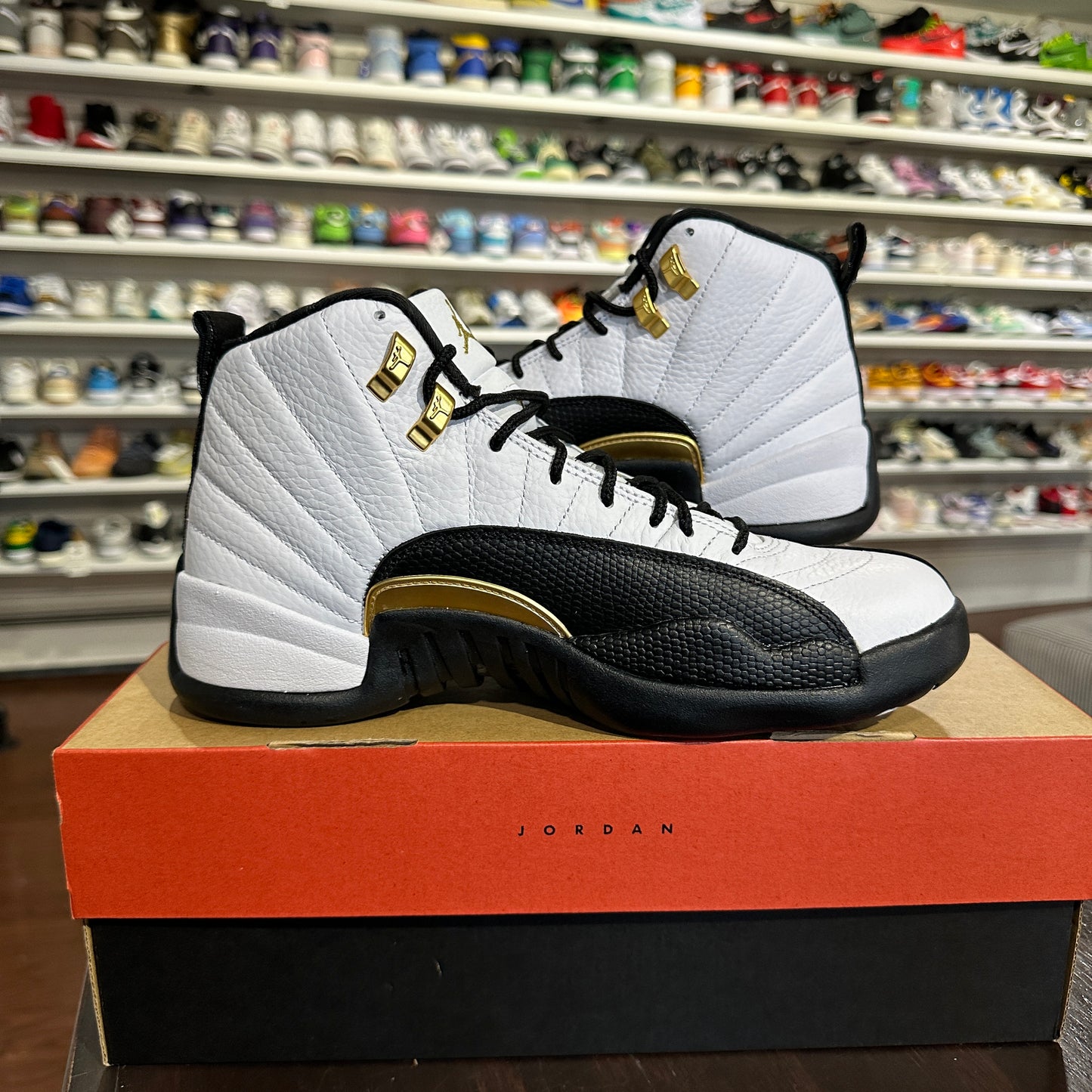 *USED* Air Jordan 12 Royalty Taxi (size 9)