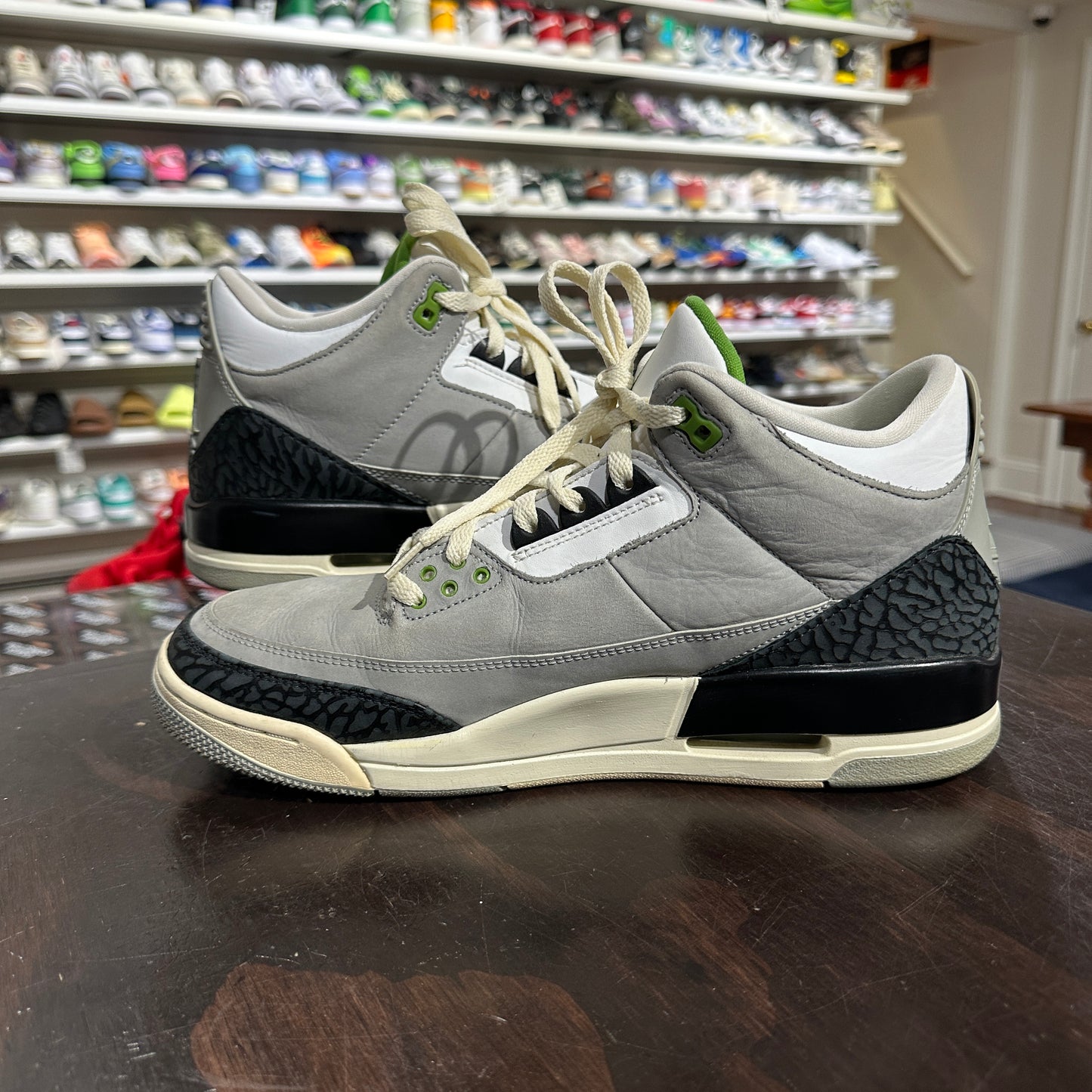 *USED* Jordan 3 Chlorophyll (size 11)(NO BOX)