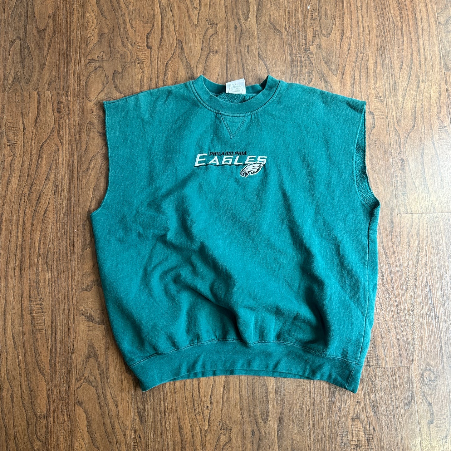 *VINTAGE* Eagles Crewneck w/ Cut Sleeves (FITS X-LARGE)