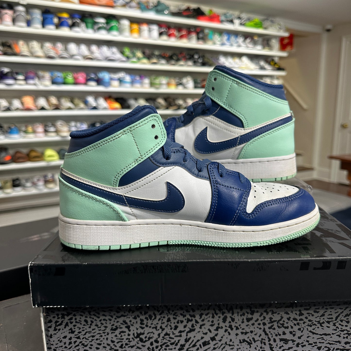 *USED* Air Jordan 1 Mid Mint Foam (SIZE 5)(REP BOX)