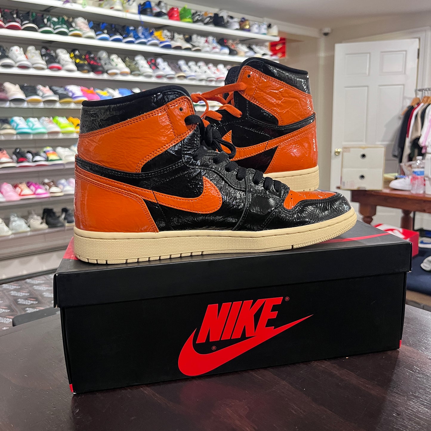 *USED* Air Jordan 1 High Shattered Backboard 3.0 (size 10)(VNDS)