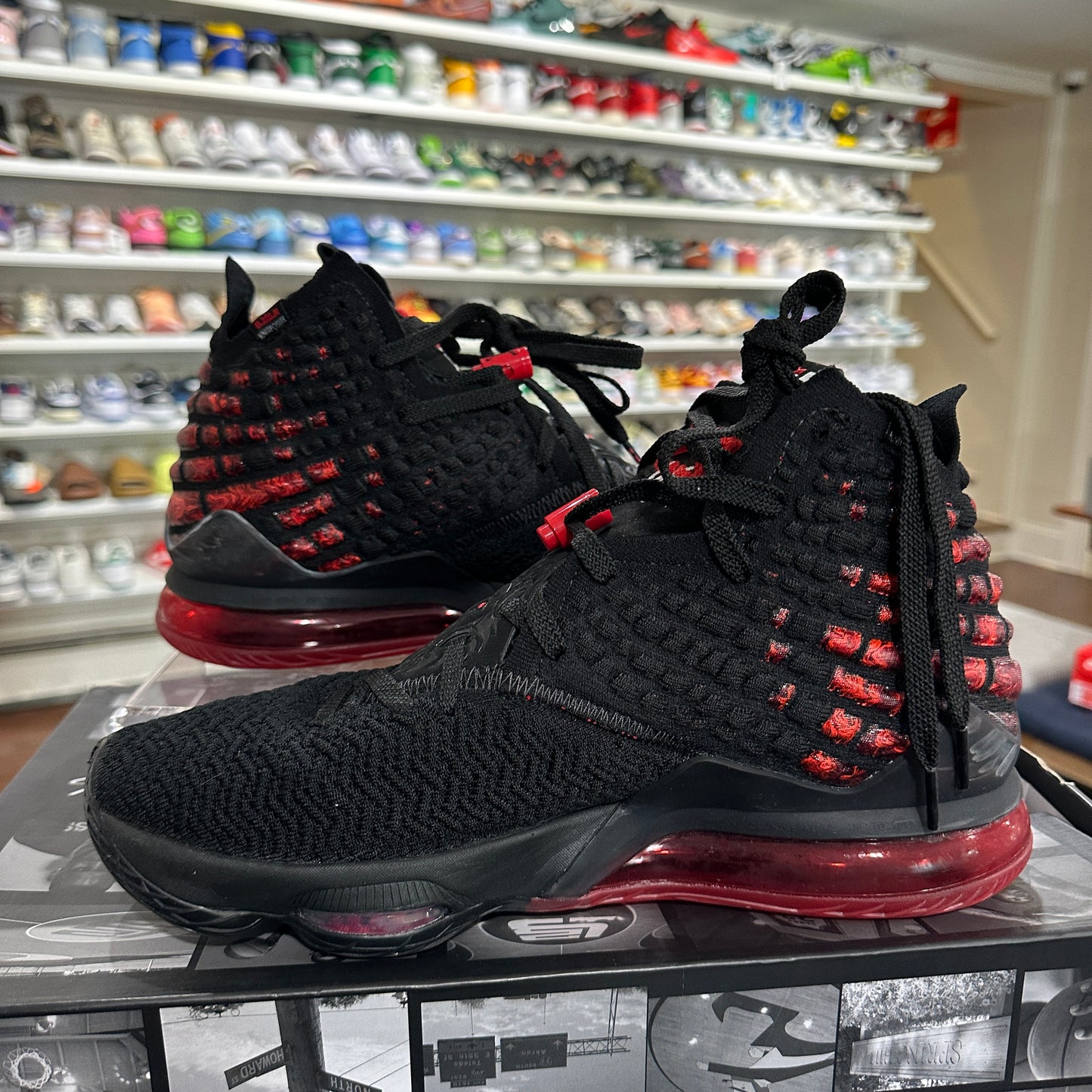 *USED* Nike Lebron 17 Infrared (size 10)