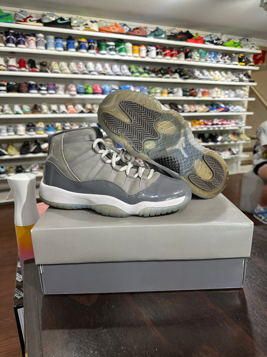 *USED* Jordan 11 Cool Grey (SIZE 6.5Y)