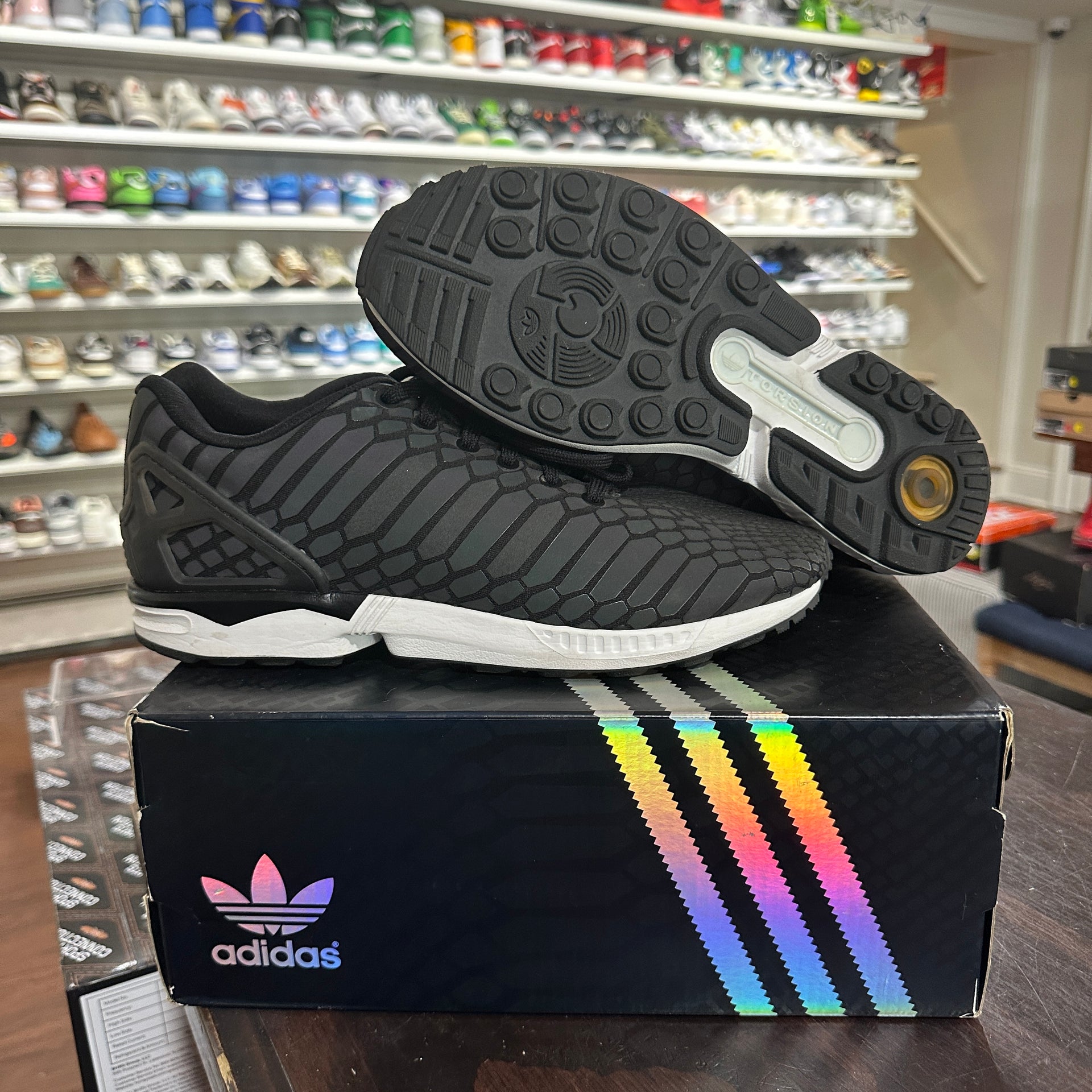 adidas gazelle silver green womens USED* Adidas ZX Flux Xeno Black (size 9) – Sports Connection