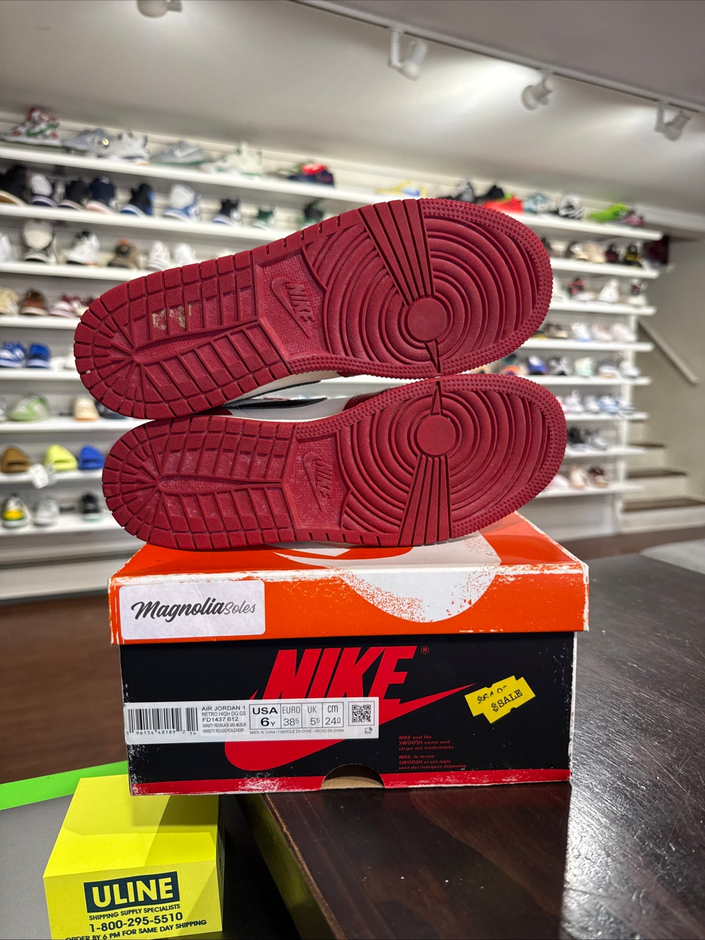 *USED* Jordan 1 Lost and Found (Size 6y)