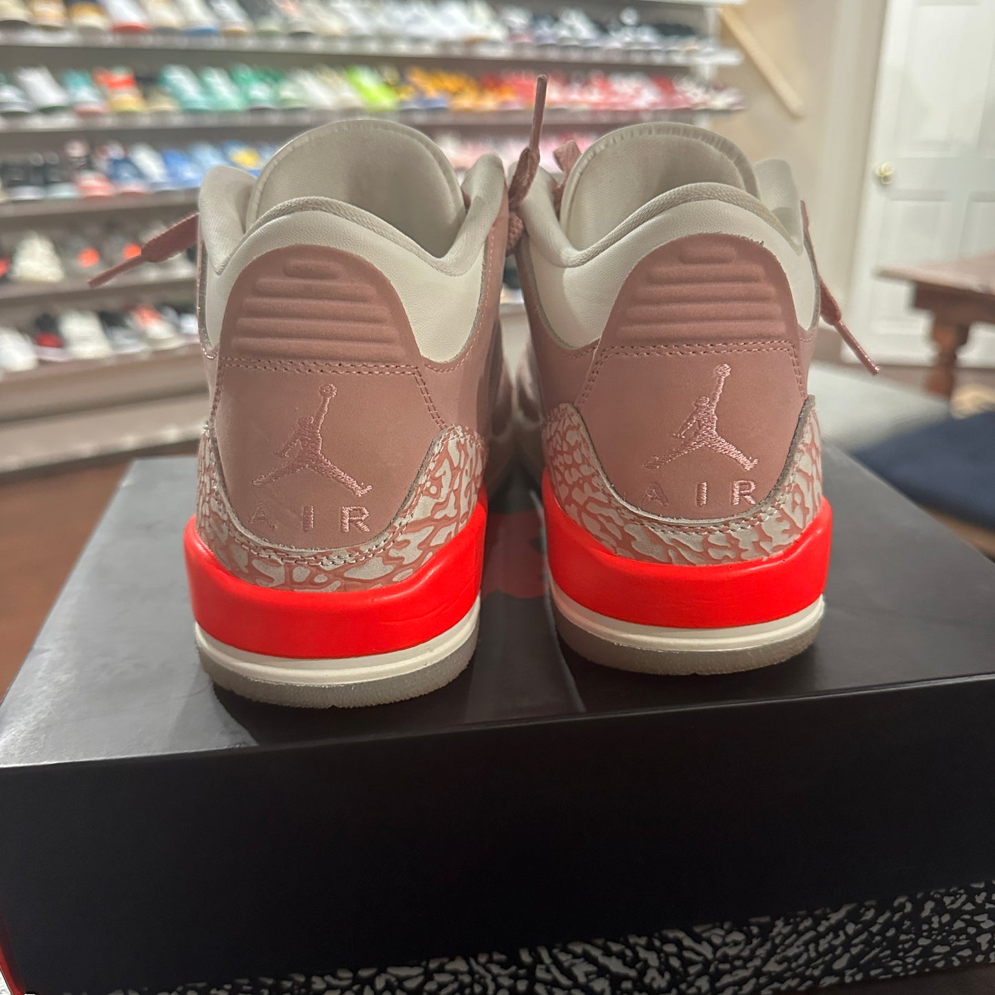 *USED* Air Jordan 3 Rust Pink (size 5)