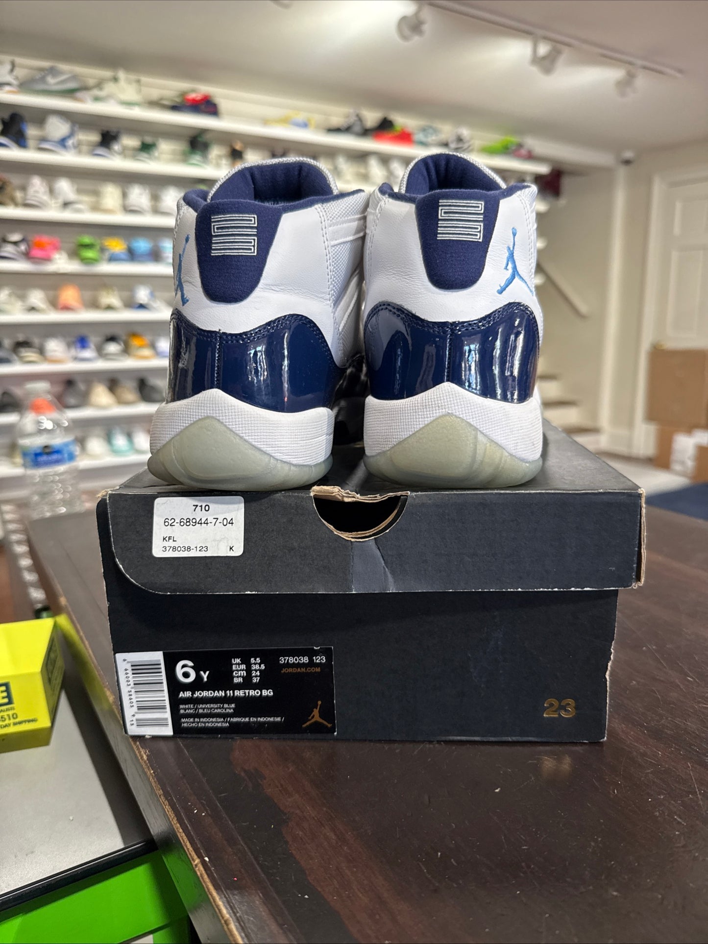 *USED* Jordan 11 UNC Win Like 82 (Size 6)