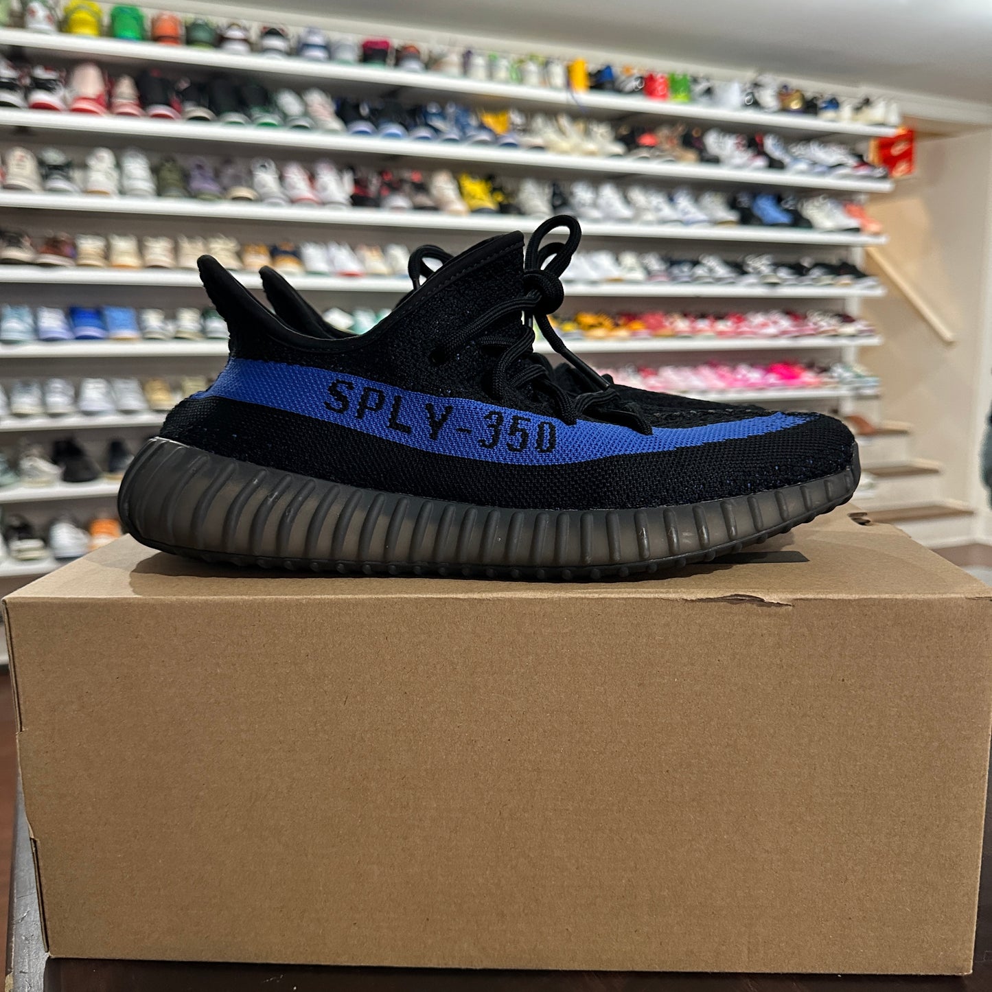 *USED* Yeezy Boost 350 v2 Dazzling Blue (size 9.5)
