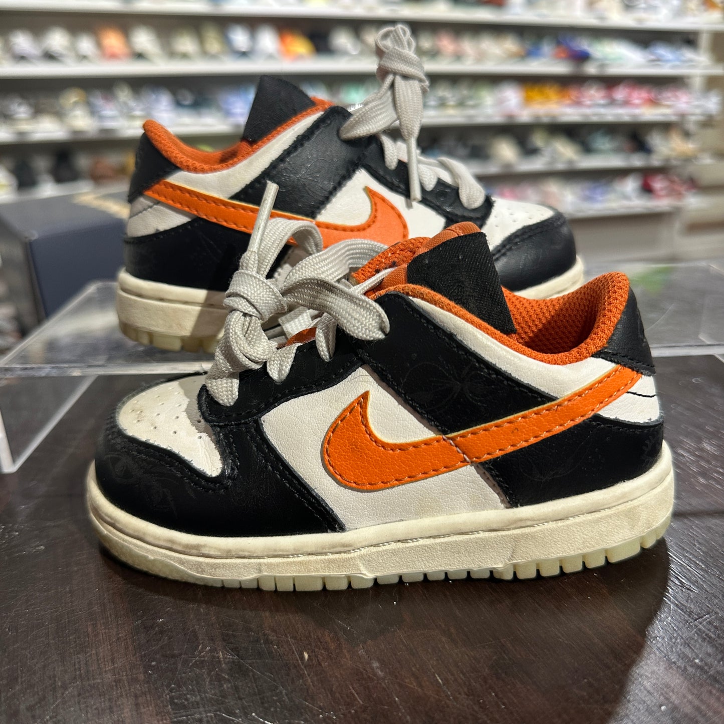 *USED* Nike Dunk Low Halloween (Size 7C)