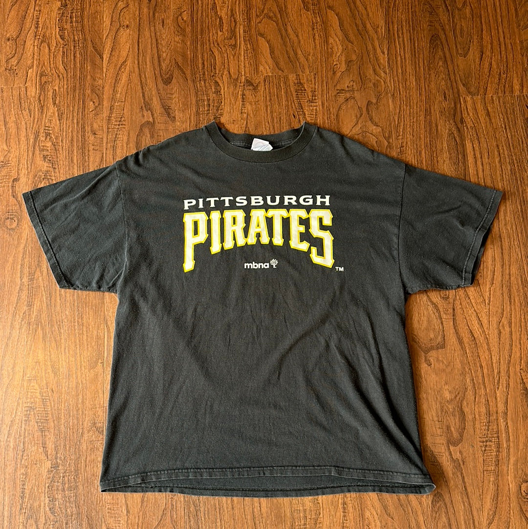 *VINTAGE* Pittsburgh Pirates (FITS LARGE)
