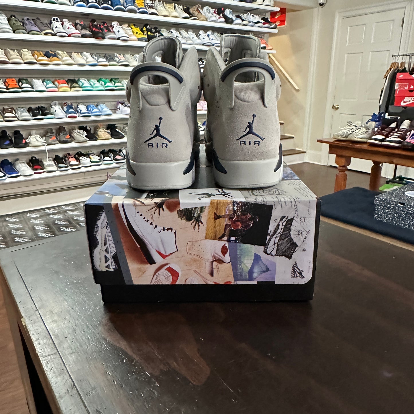 *USED* Air Jordan 6 Georgetown (SIZE 10.5)