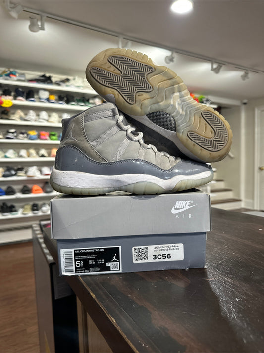 *USED* Jordan 11 Cool Grey (Size 5.5Y)