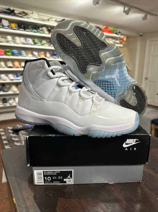 *USED* Jordan 11 Columbia (Size 10)