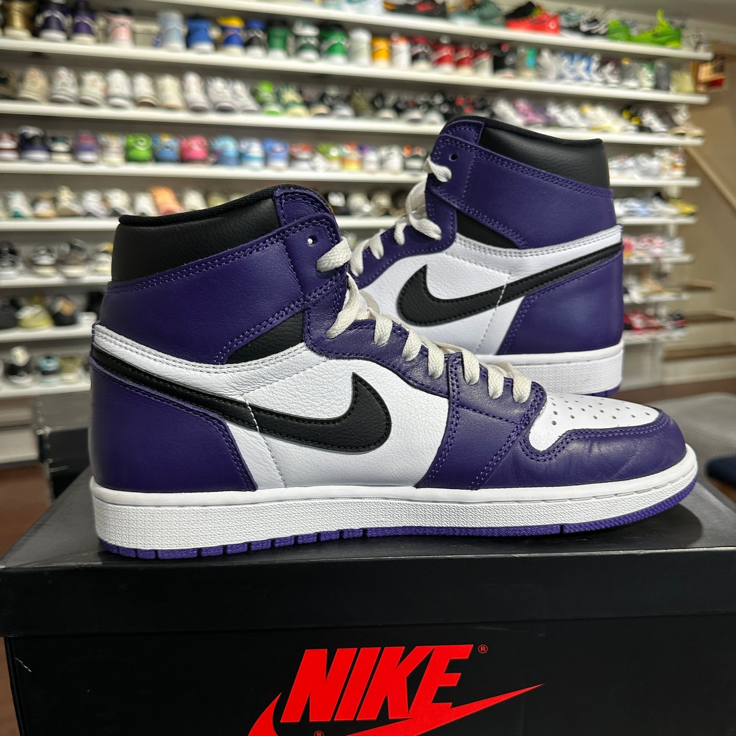 *USED* Air Jordan 1 High Court Purple (Size 10)