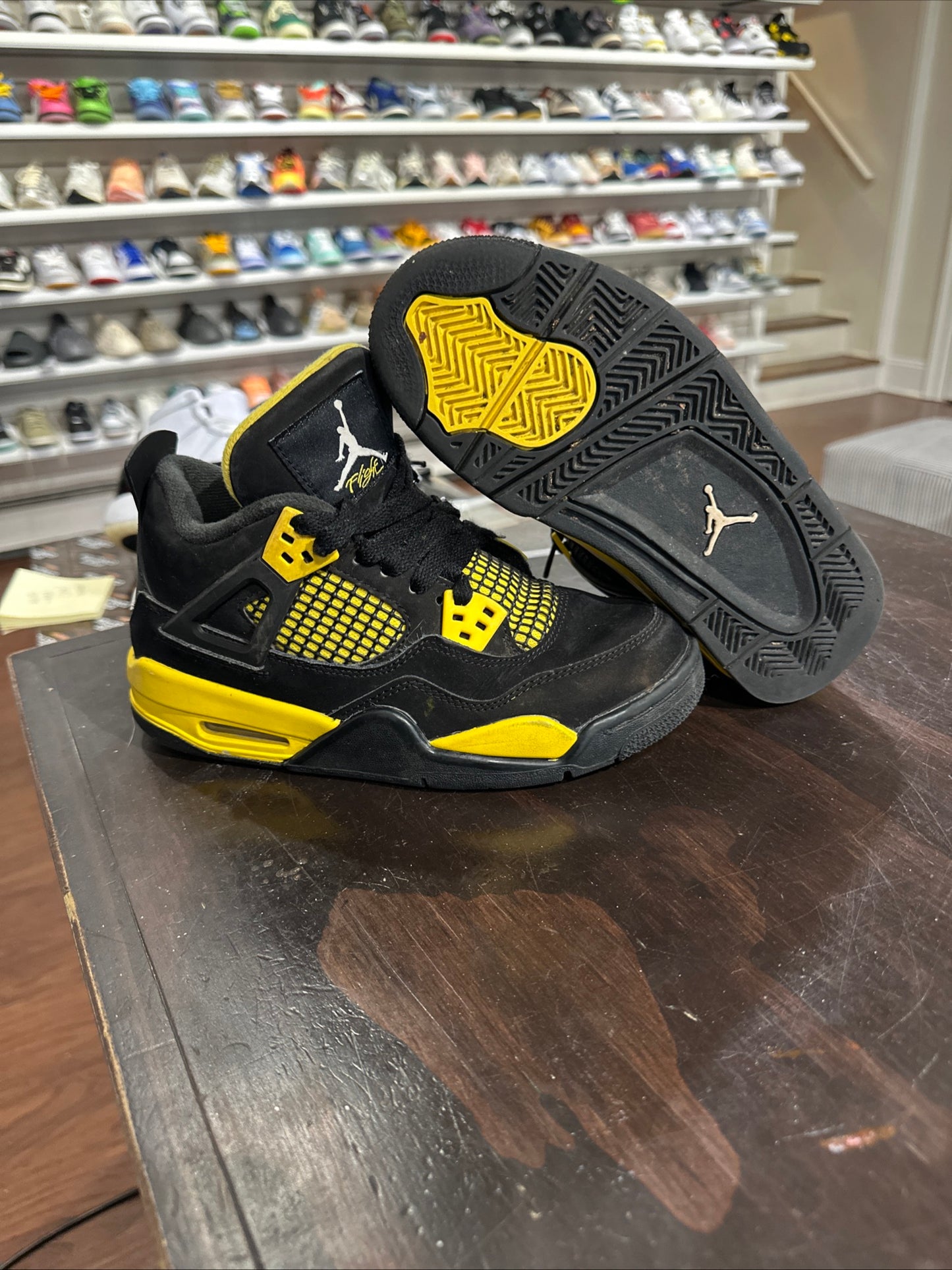 *USED* Air Jordan 4 Thunder (size 4Y) NO BOX