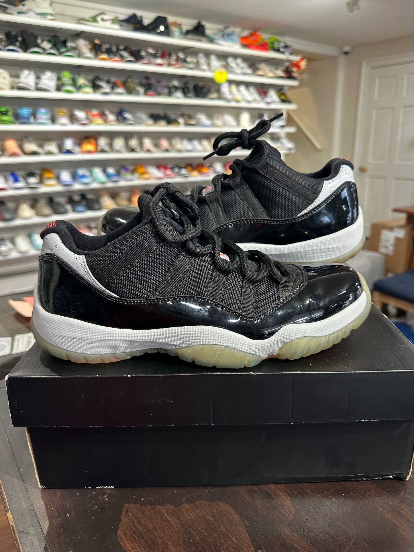 *USED* Air Jordan 11 Low Infrared (Size 8.5)
