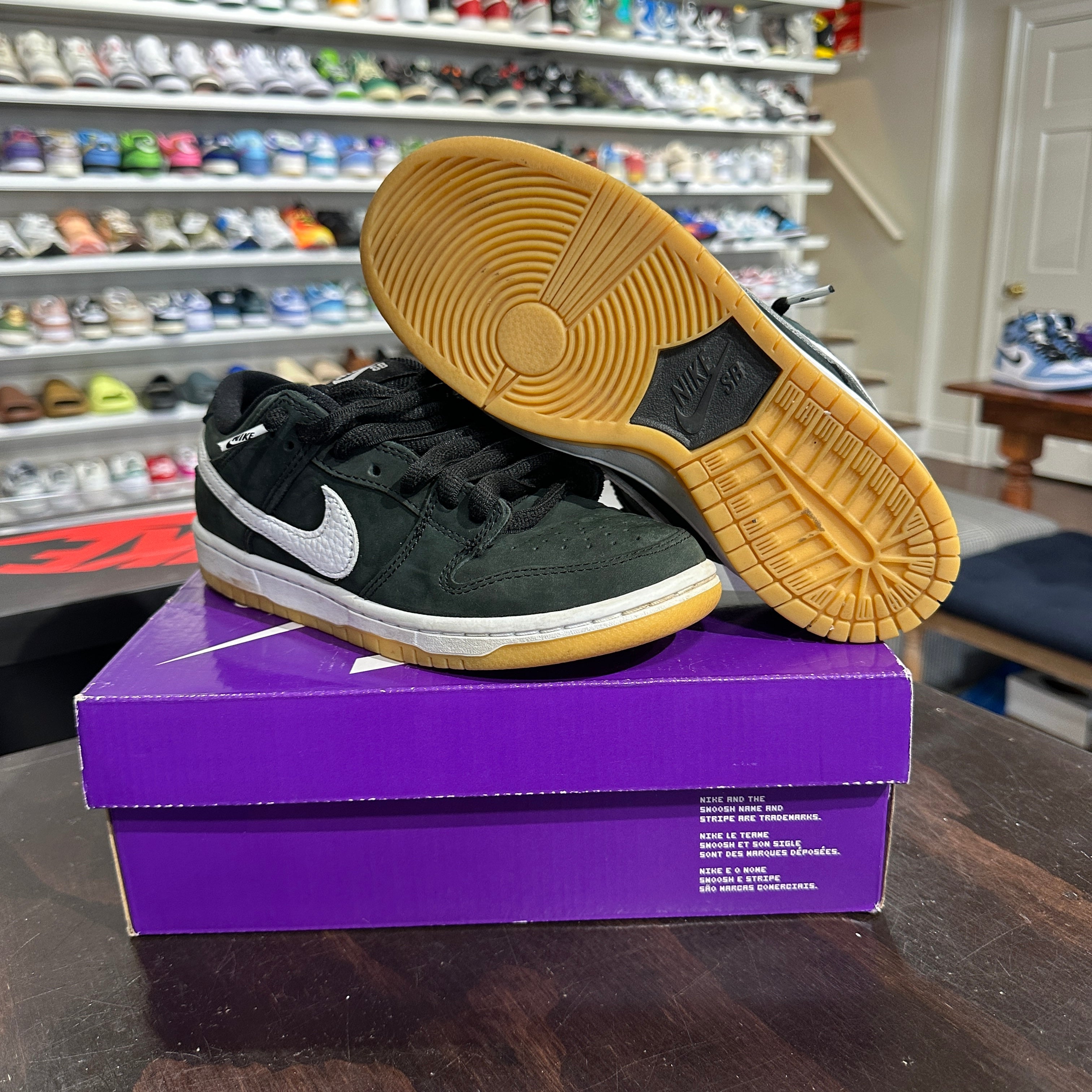 USED Nike Dunk Low SB Black Gum SIZE 5.5 Sports Connection