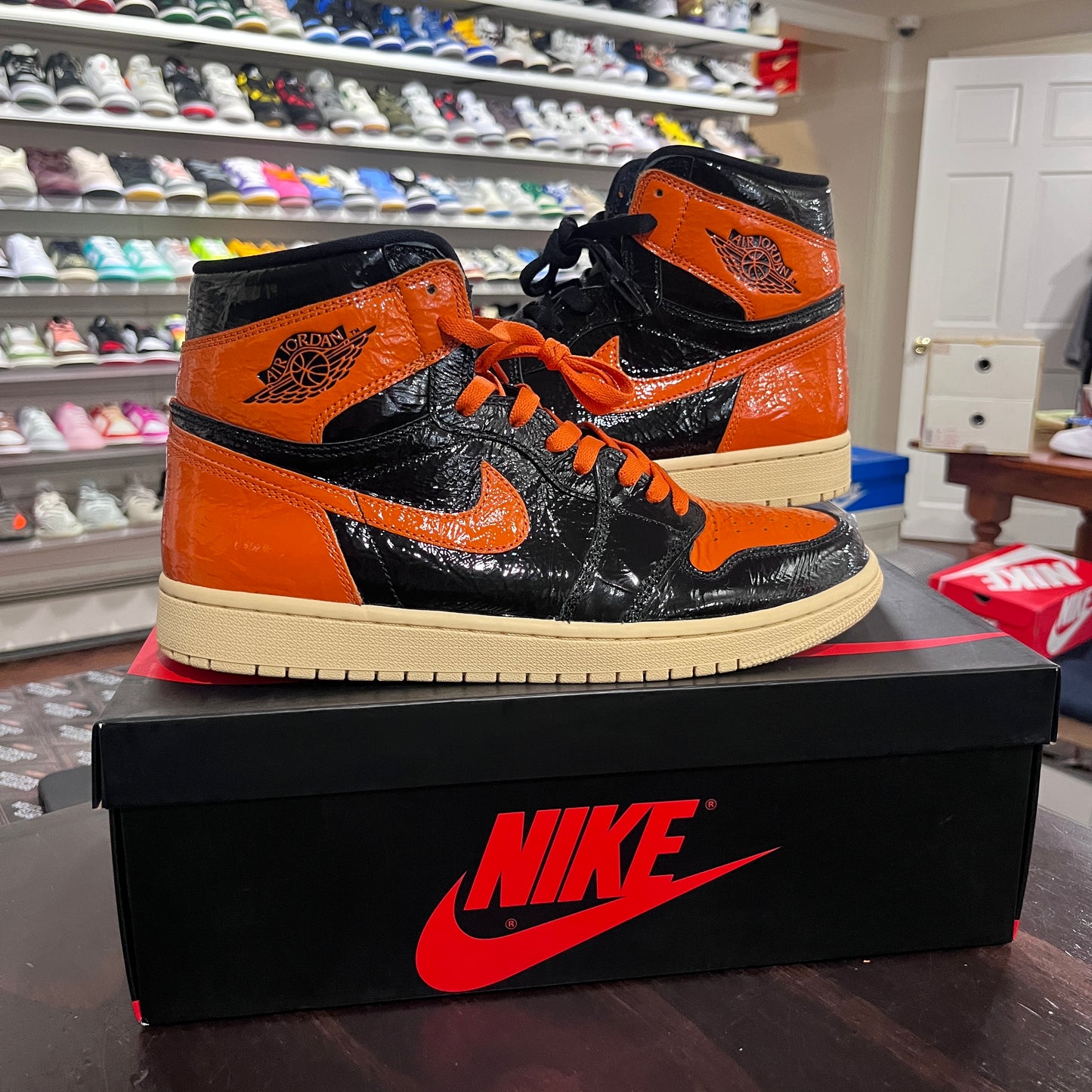 *USED* Air Jordan 1 High Shattered Backboard 3.0 (size 10)(VNDS)