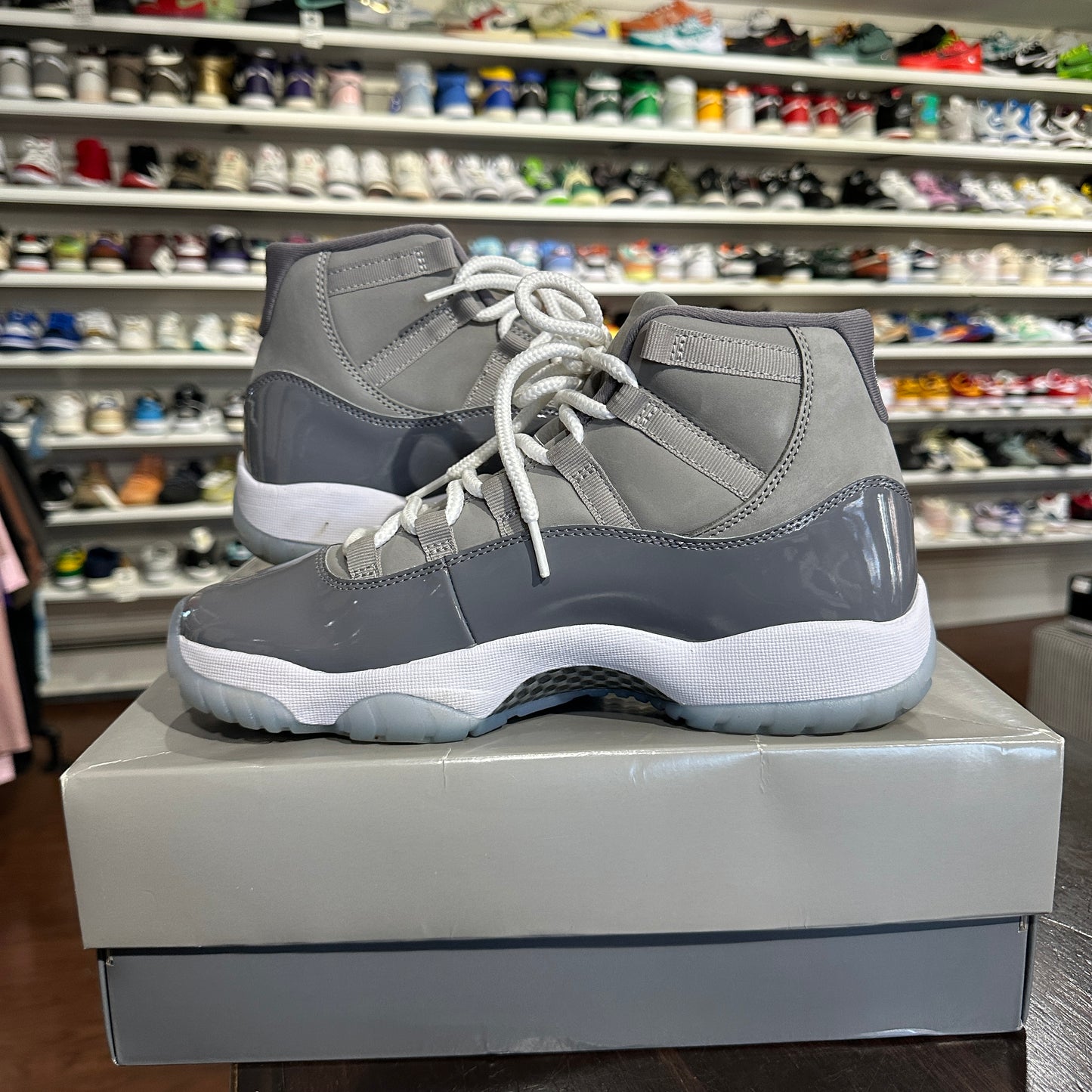 *USED* Jordan 11 Cool Grey (size 9)